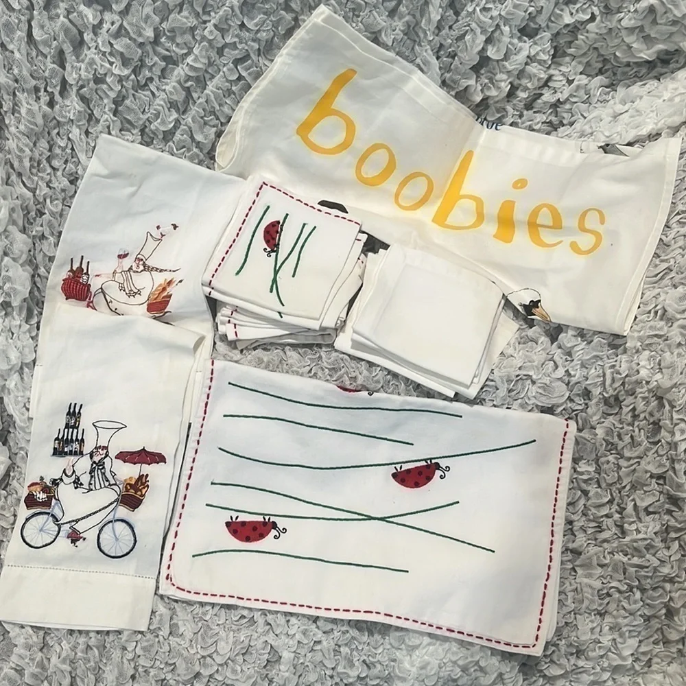 BOOBIES ASSORTMENT TEA TOWELS/ NAPKINS BUNDLE 17 PIECES.